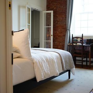 Queen Suite